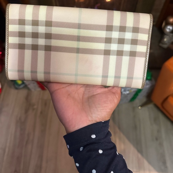 Burberry wallet - Picture 2 of 6